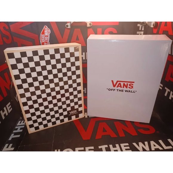 Vans Family Exclusive Backgammon Set - Picture 1 of 13